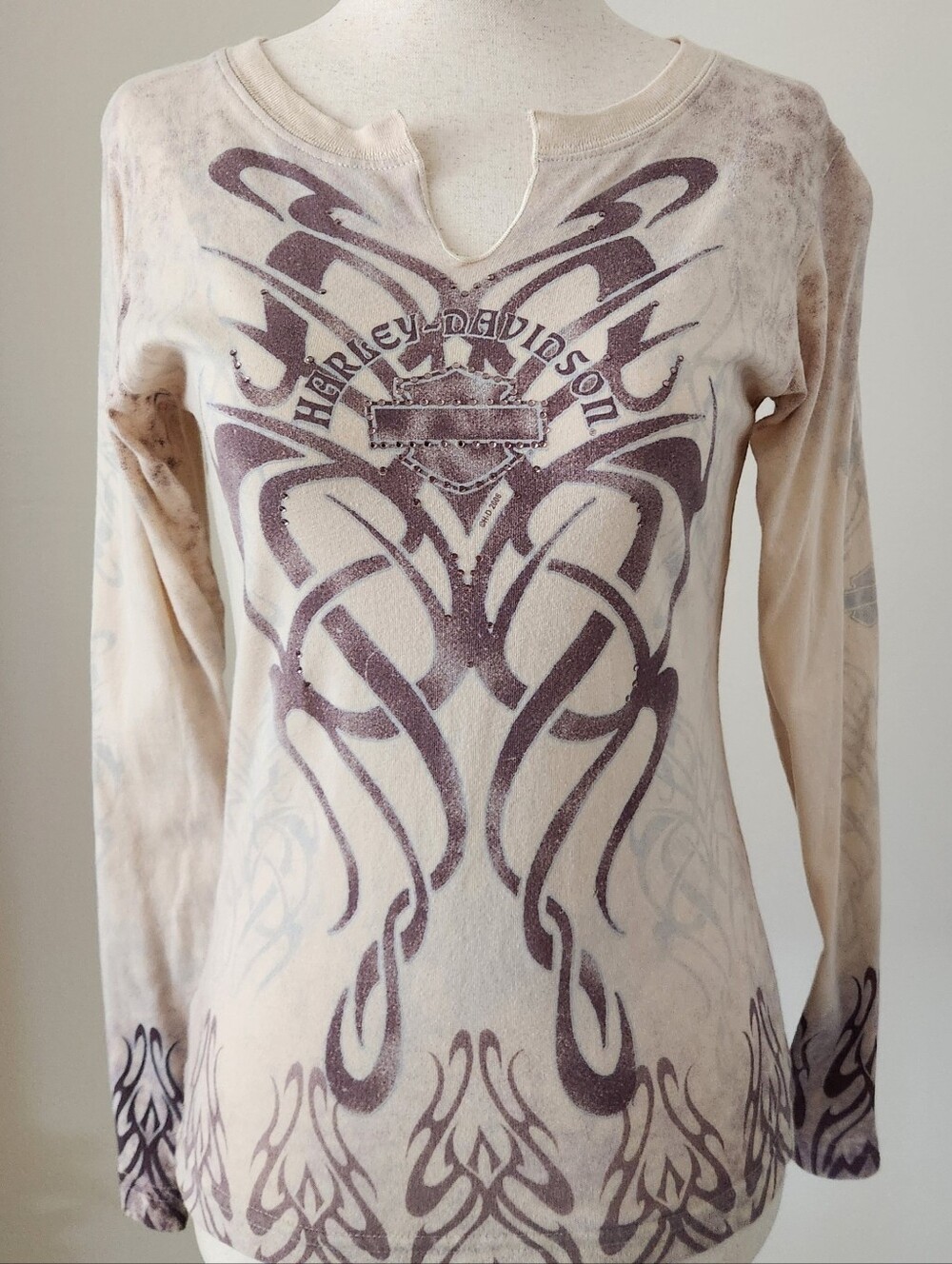 Harley-Davidson Cream Long Sleeve Top with Purple Graphic